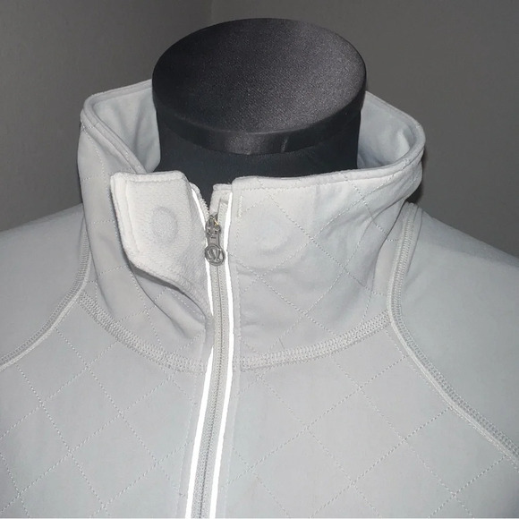 Lululemon Run: Toasty Tech Pullover Size 6 - Picture 5 of 11